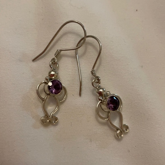 NEW DANGLE DROP NATURAL FACETED PURPLE AMETHYST CENTER STONE WITH CURVY SETTING - Picture 1 of 6